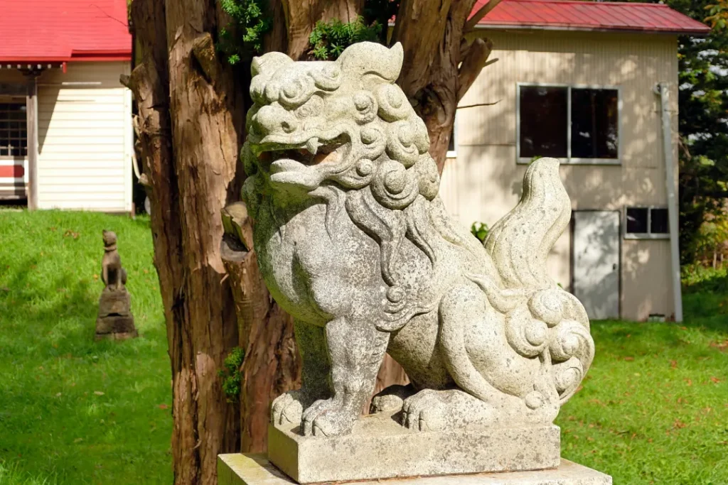 熱郛神社 狛犬阿形