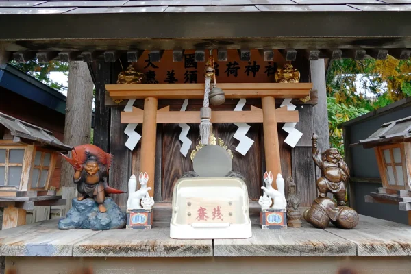 大國・恵美須稲荷神社 社殿のアップ