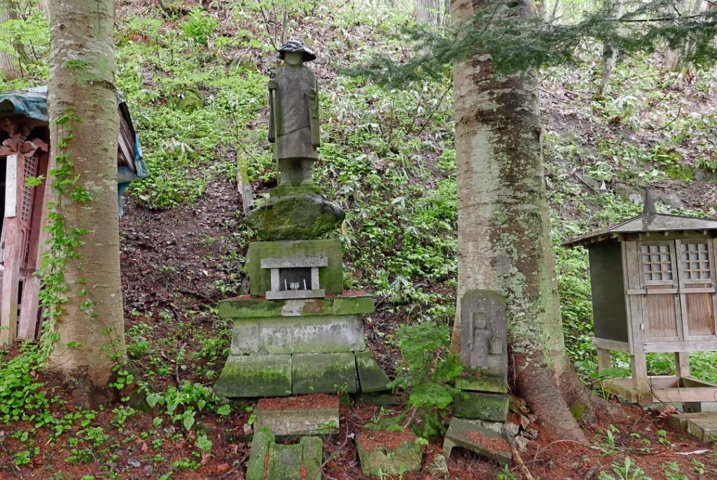 立岩四国八十八箇所霊場 弘法大師像