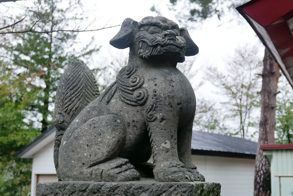 六號神社 狛犬吽形
