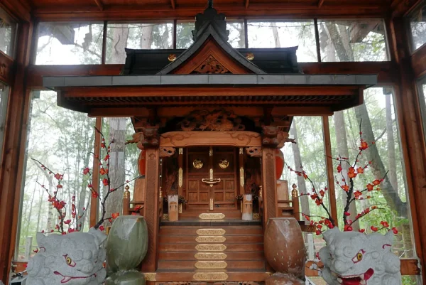 旭川天満宮 祠の前