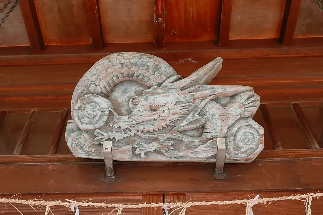 西御料地神社 龍の彫り物