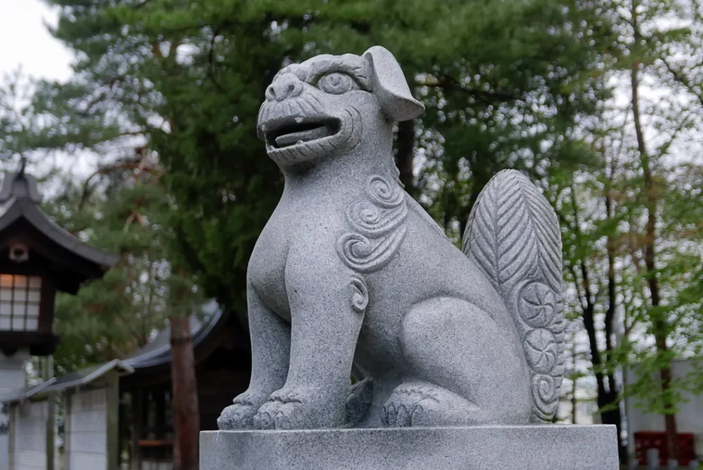鷹栖神社 狛犬阿形
