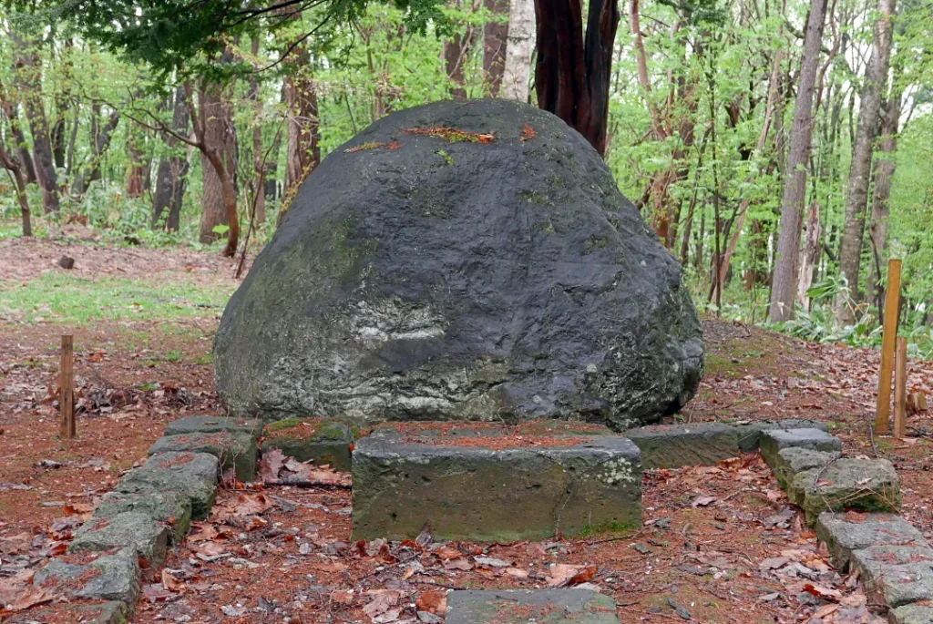 鷹栖神社 不明の石碑