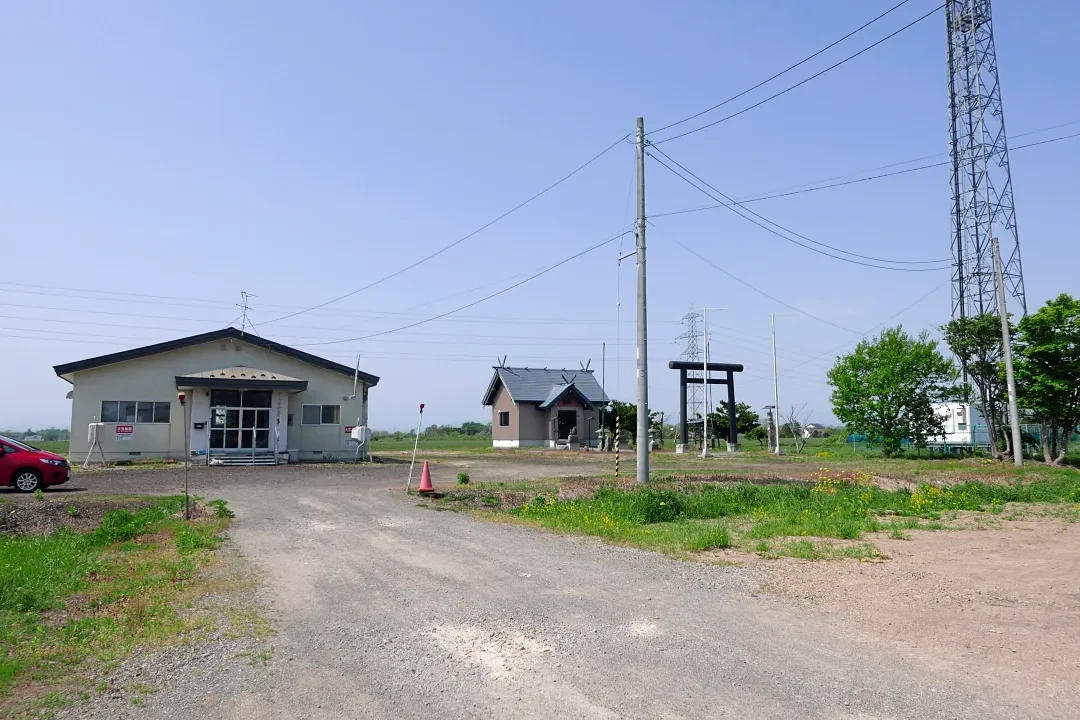 道道から見る協和神社