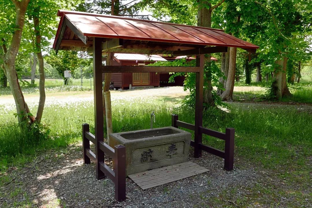 08_1030260 野幌神社 手水舎