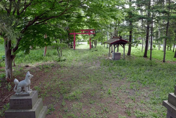 王子稲荷神社 社殿から見下ろす境内